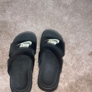 nike slides